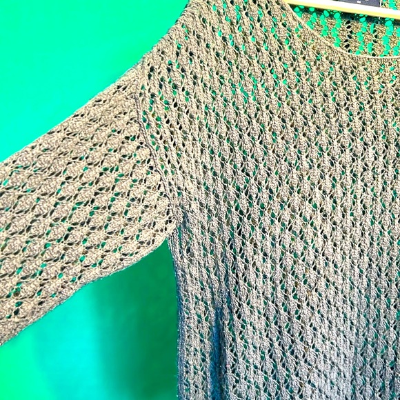 Gina L Openwork Sweater Slits on Sides Feminine Knitted Dark Green Long Sleeves - Picture 6 of 11